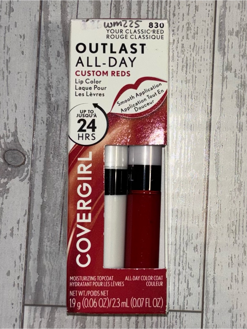 COVERGIRL Outlast Lip Color 830 Your Classic Red NIB